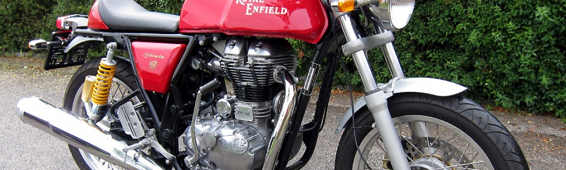 Royal Enfield Continental GT 535 in rot